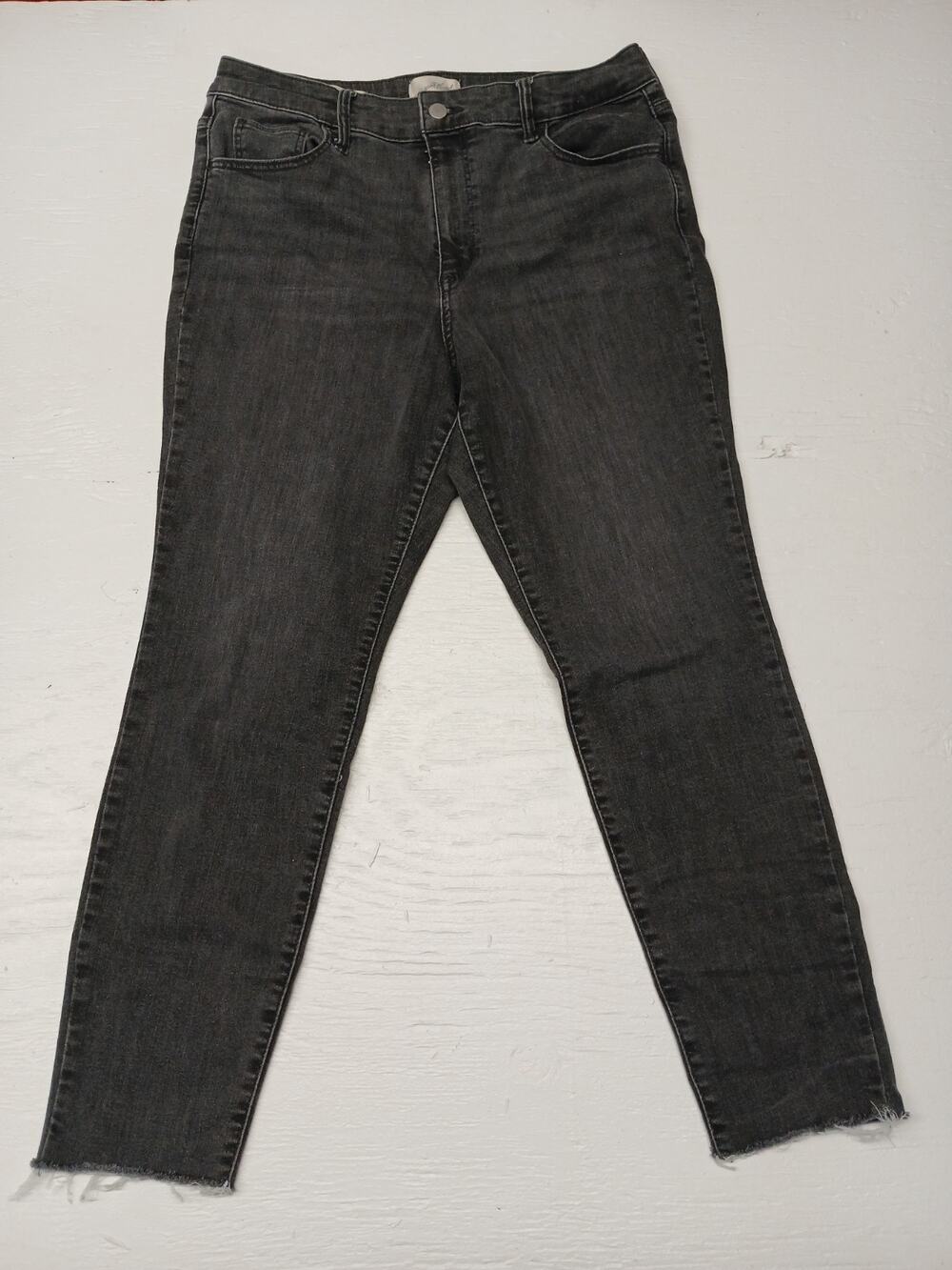 Universal Thread Goods (12R) High Rise Skinny Straight Jeans